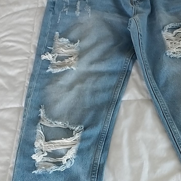 Denim Co Jeans.  Sz 10 Distressed style. - Picture 6 of 10
